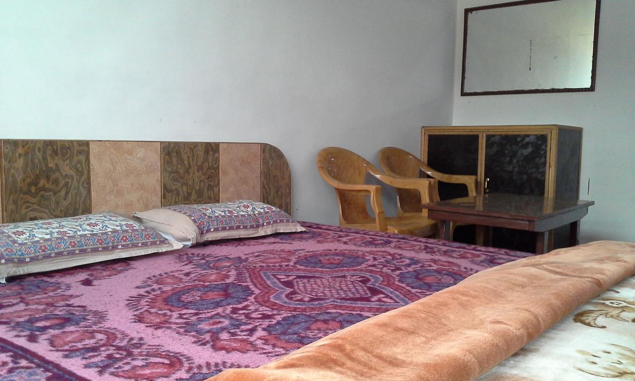 Howrah Guest House Srinagar  Exterior photo