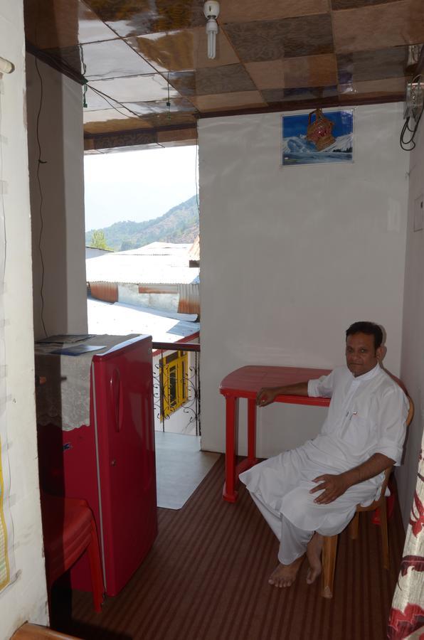 Howrah Guest House Srinagar  Exterior photo
