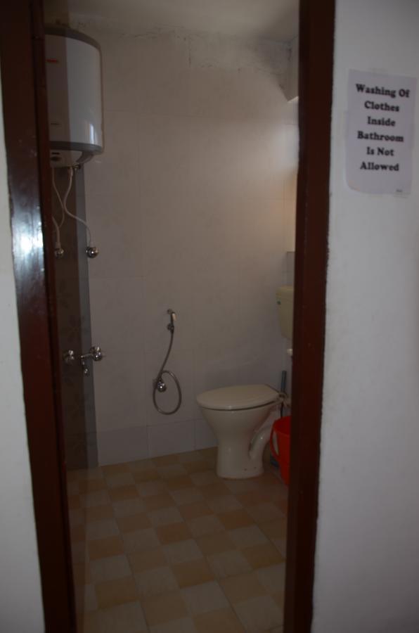 Howrah Guest House Srinagar  Exterior photo